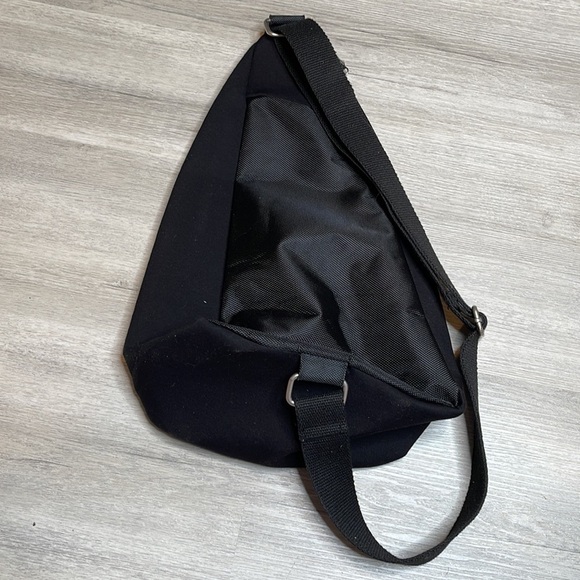 Bolongaro Trevor Sports swing crossbody bag in black - Picture 6 of 6